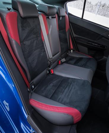 Media Subaru Europe - 2018 Subaru Back Seat Covers